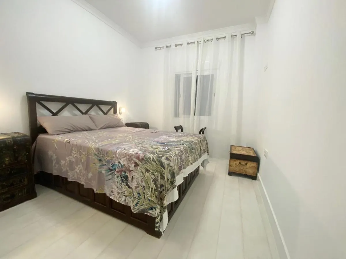 Apartamento Amilcar Frente A La Playa Primera Linea De Playa Cadiz Apartment